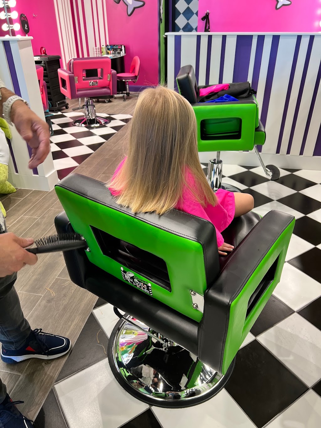 Sharkeys Cuts for Kids - Melissa, TX | 2613 Sentinel Wy Suite 350, Melissa, TX 75454, USA | Phone: (972) 369-7755