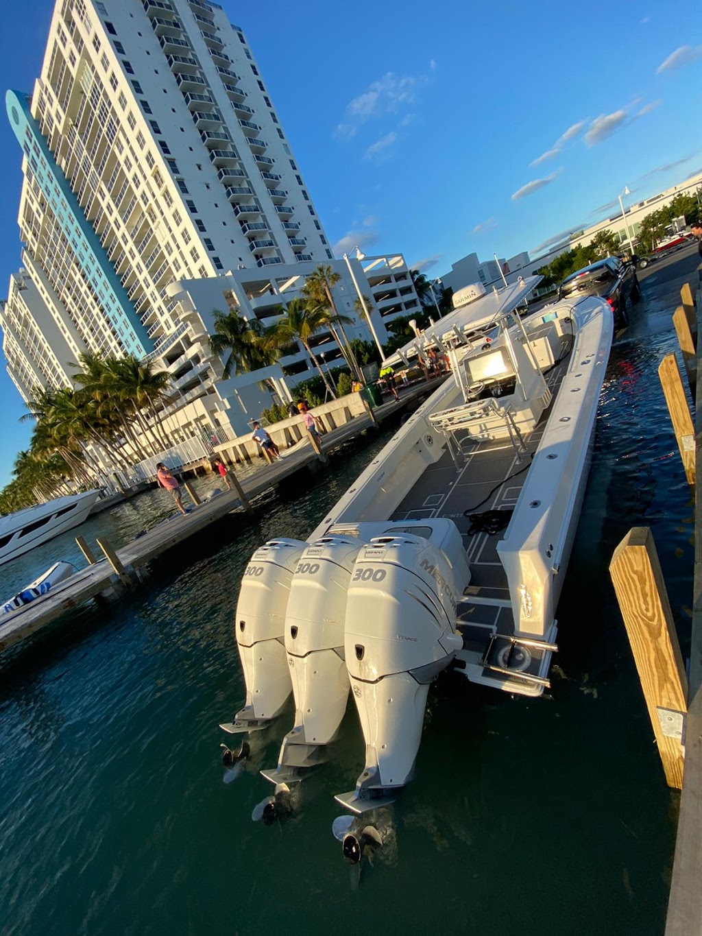 LUXE YACHT SALES | 15853 SW 45th St, Miami, FL 33185 | Phone: (305) 720-8998