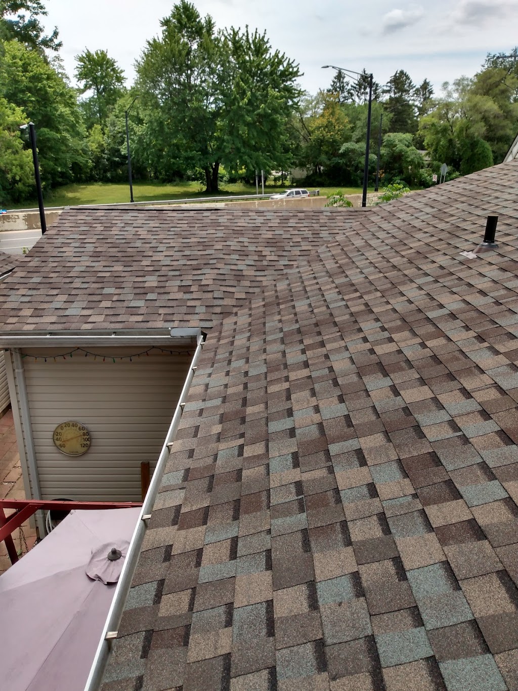 Larrys Roofing | 43000 Butternut Ridge Rd, Oberlin, OH 44074, USA | Phone: (440) 277-9093