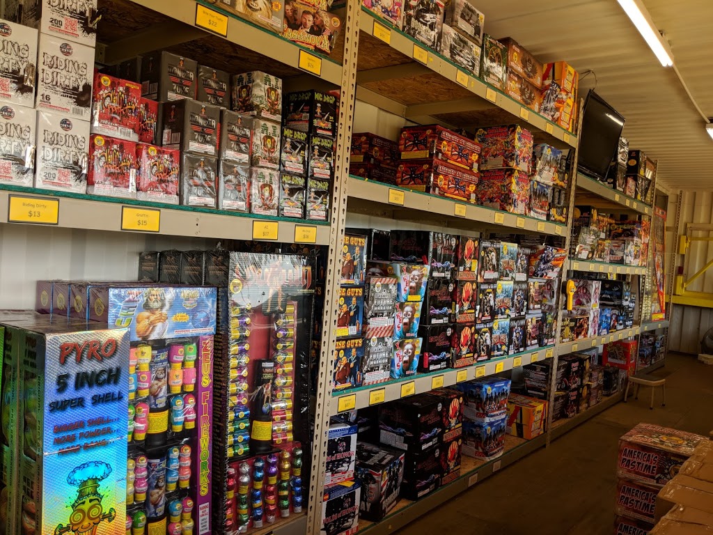 Bennys Bad Azz Fireworks | 5050 Knob Hill Rd, Azle, TX 76020, USA | Phone: (817) 885-0802