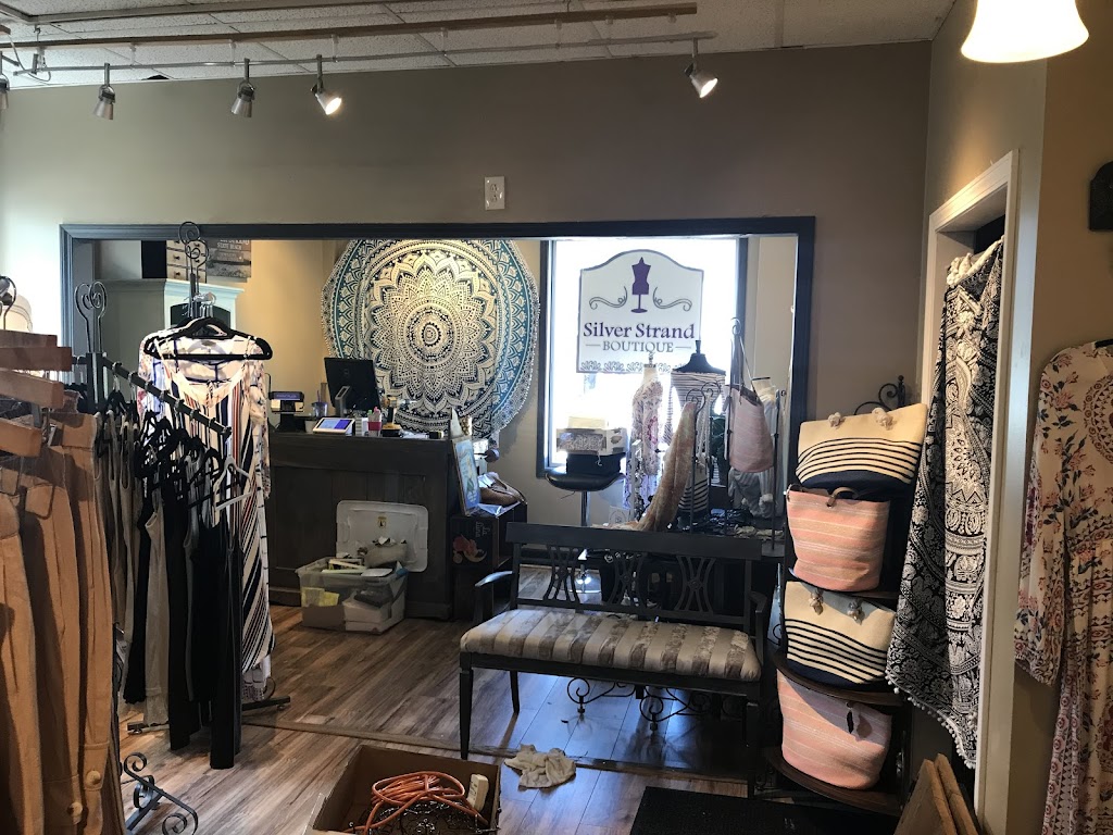 Silver Strand Boutique | 4 W Nebraska St, Frankfort, IL 60423 | Phone: (815) 469-0607