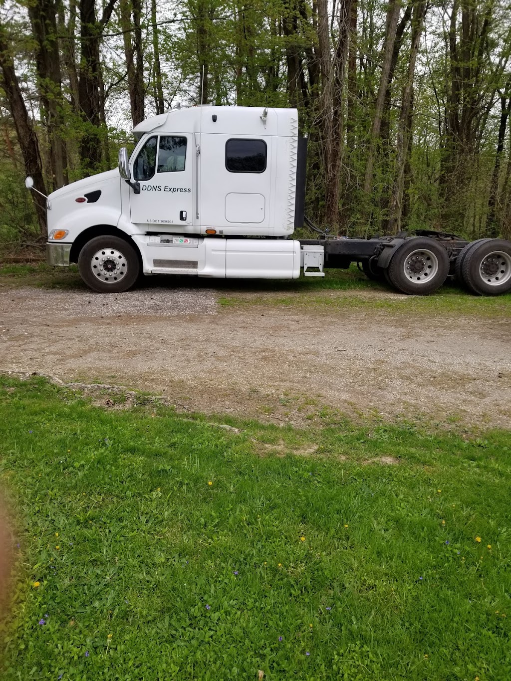 Herdas Truck Repair, Inc. | 7214 Industrial Park Blvd, Mentor, OH 44060, USA | Phone: (440) 942-2701
