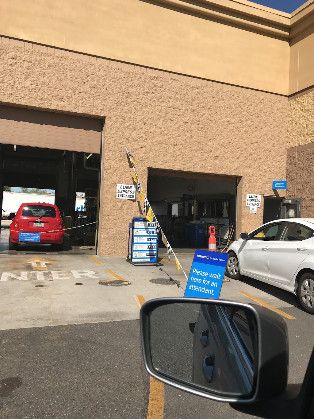 Walmart Auto Care Centers | 5010 N 95th Ave, Glendale, AZ 85305, USA | Phone: (623) 872-0943
