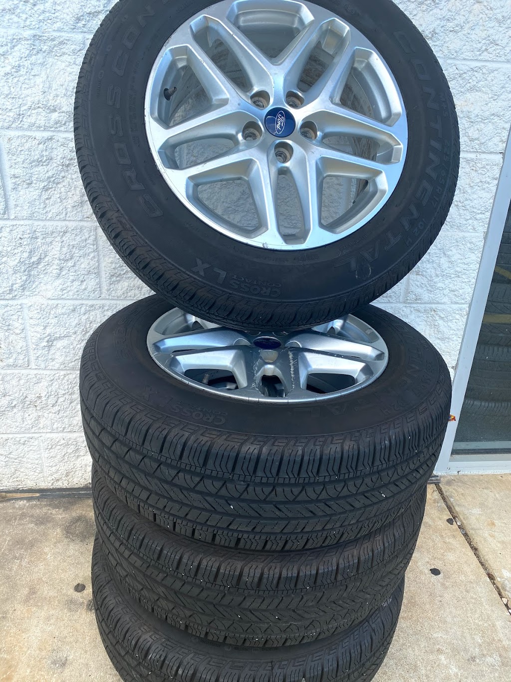 24 hours mobile C J tires Service | 51 Cadillac Pkwy, Dallas, GA 30157, USA | Phone: (678) 914-9047