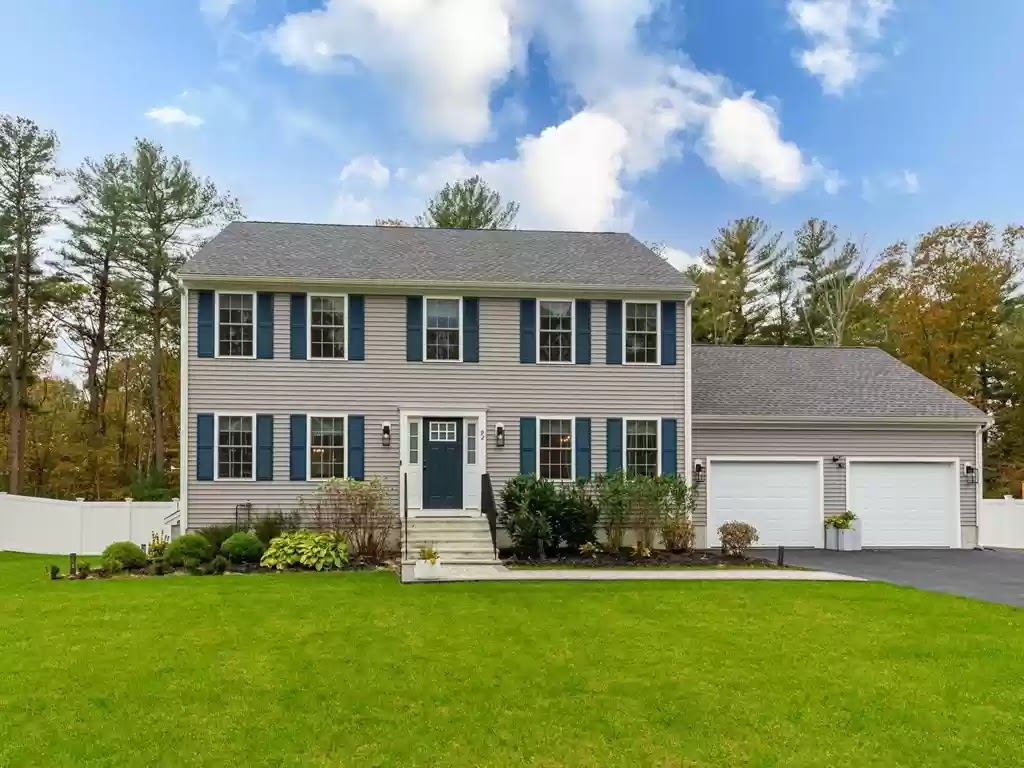 Debbie Davignon Realtor | 25 Messenger St, Plainville, MA 02762, USA | Phone: (508) 989-0972