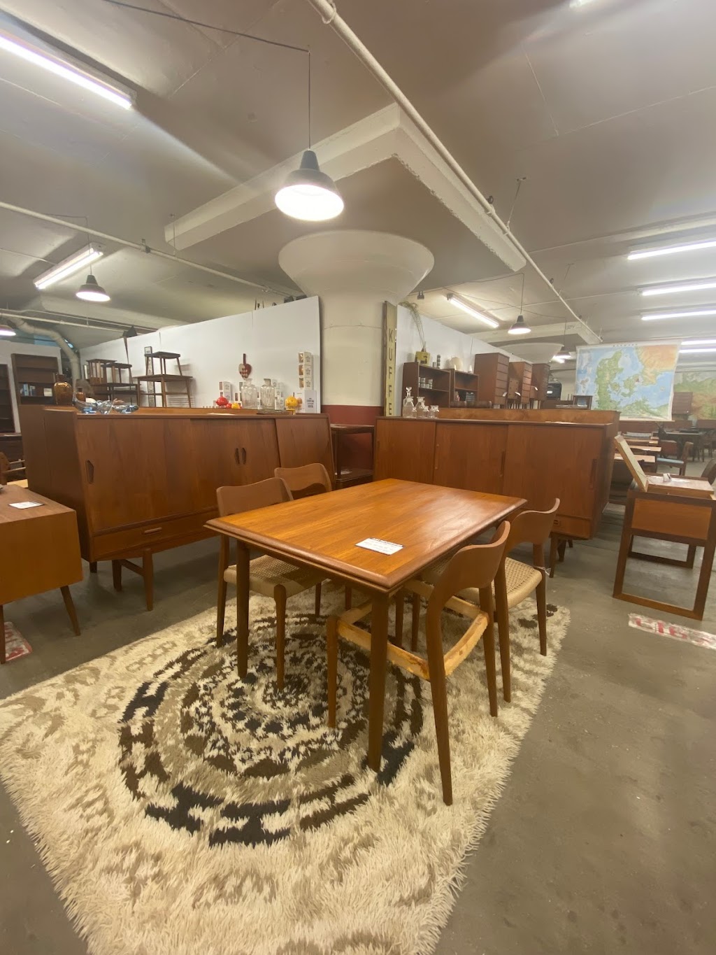 Lanoba Design - Vintage Danish Mid Century Modern Furniture | 345 18th St, Jersey City, NJ 07310, USA | Phone: (347) 284-9992