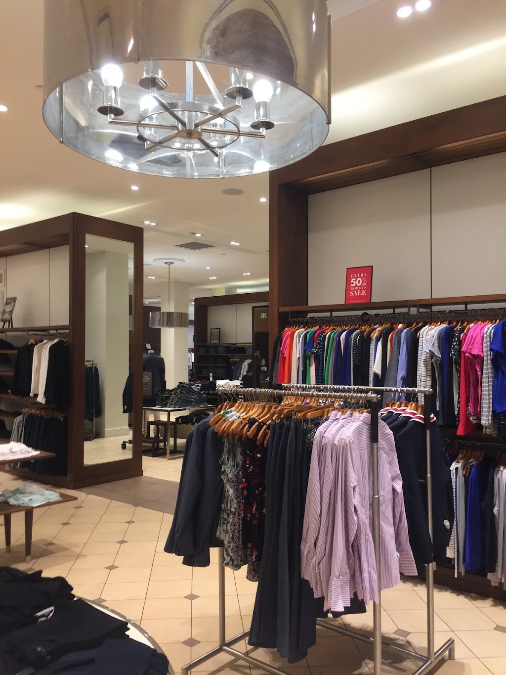 Banana Republic | 8500 Beverly Blvd #765, Los Angeles, CA 90048, USA | Phone: (310) 623-1170