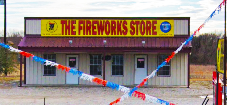 Stateline Fireworks | 7330 US-82, Sherman, TX 75090, USA | Phone: (903) 809-8008
