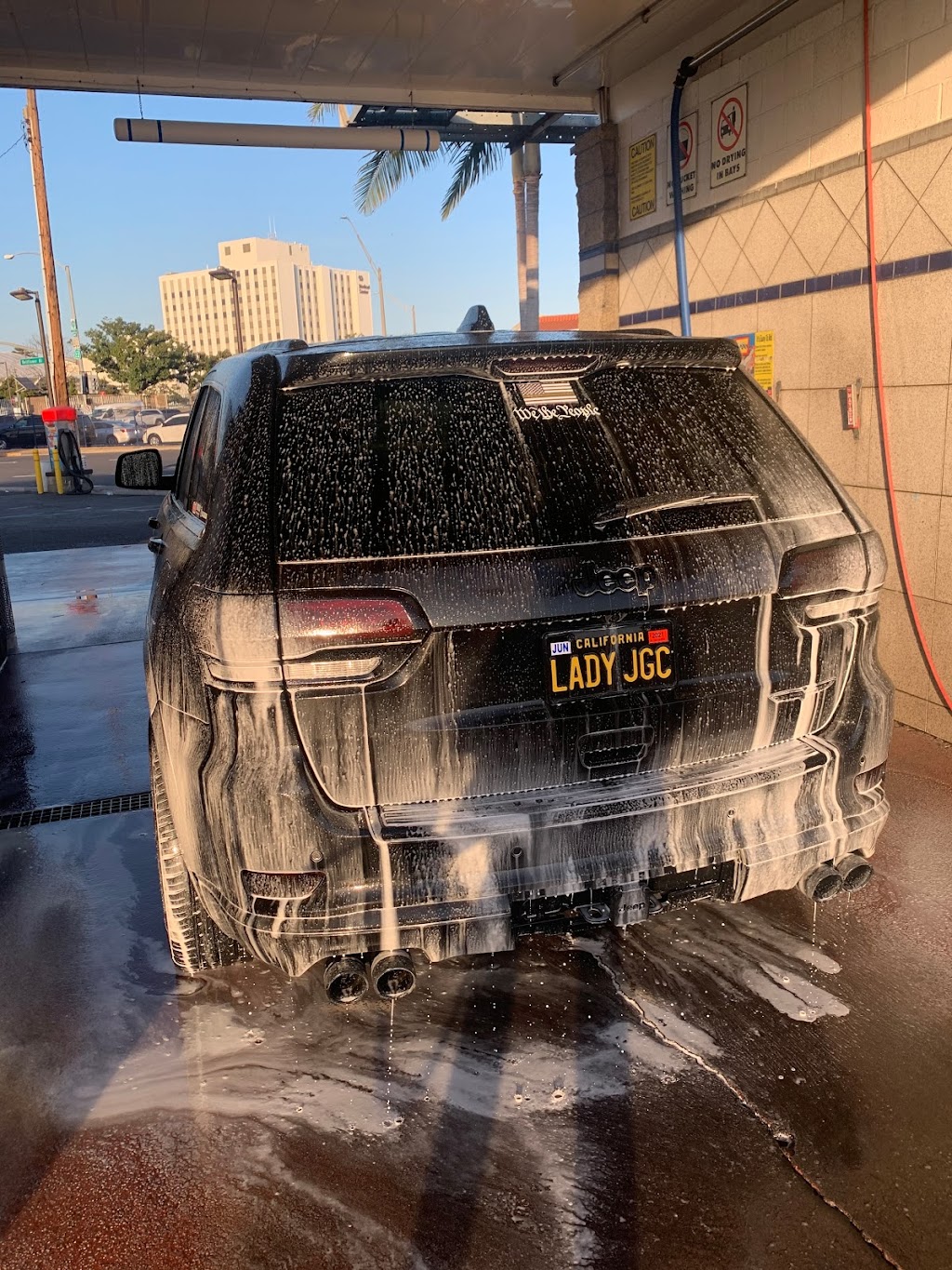 Town & Country Car Wash | 5675 CA-1, Long Beach, CA 90814, USA | Phone: (562) 948-2575