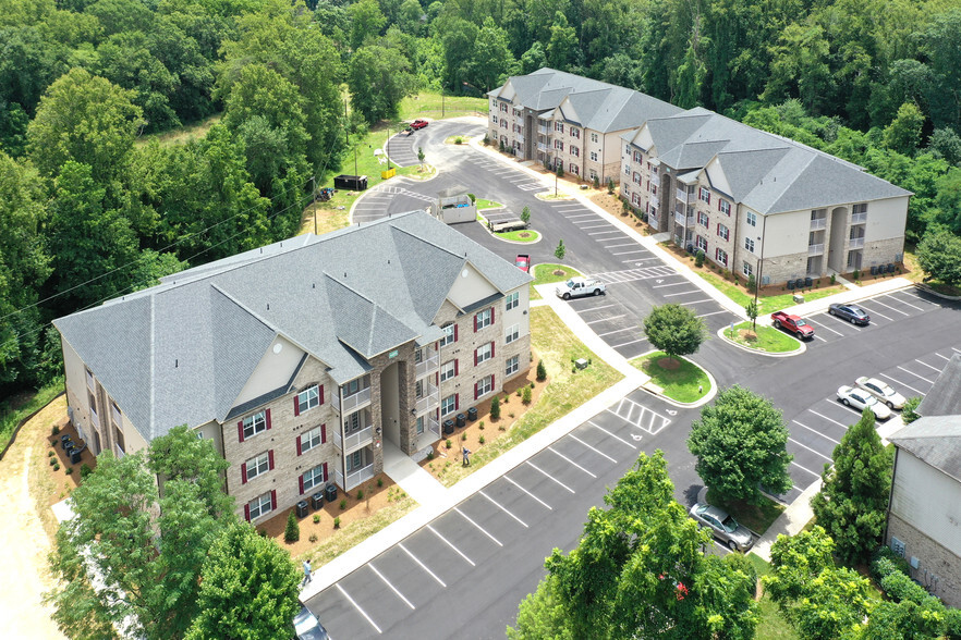 Landon Creek Apartments | 4495 Old Battleground Rd Apt 1H, Greensboro, NC 27410, USA | Phone: (336) 541-8037