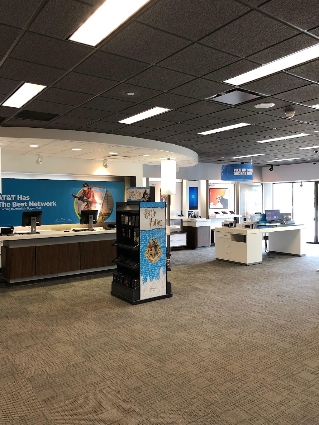 AT&T Store | 16811 Burke St Suite 113, Omaha, NE 68118, USA | Phone: (402) 513-0467