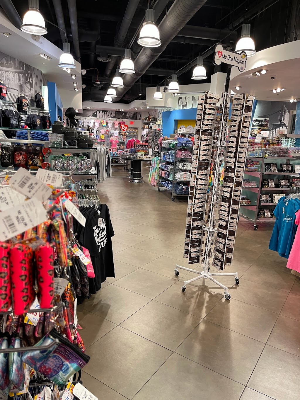 Welcome to Las Vegas Gift Shop | 3545 S Las Vegas Blvd, Las Vegas, NV 89109, USA | Phone: (702) 222-9243