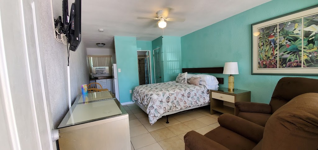 Sand Vista Vacation Rentals | 17495 Gulf Blvd, Redington Shores, FL 33708, USA | Phone: (727) 393-5781