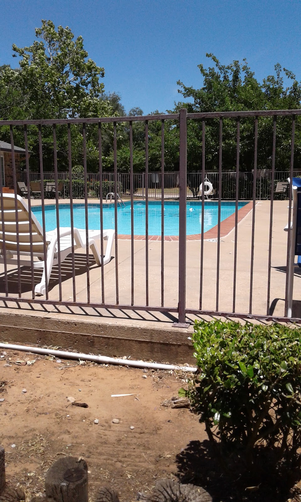 Meadow Ridge Apartments | 1168 N Douglas Blvd, Midwest City, OK 73130, USA | Phone: (405) 737-1675