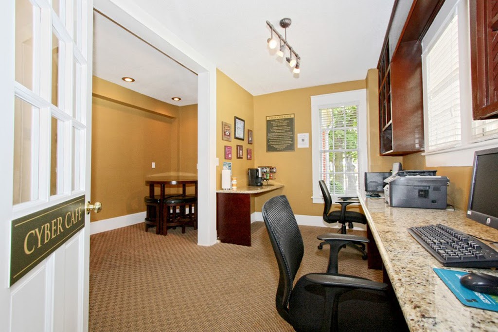 The Morehead Apartments | 5518 W Market St, Greensboro, NC 27409, USA | Phone: (336) 864-9983