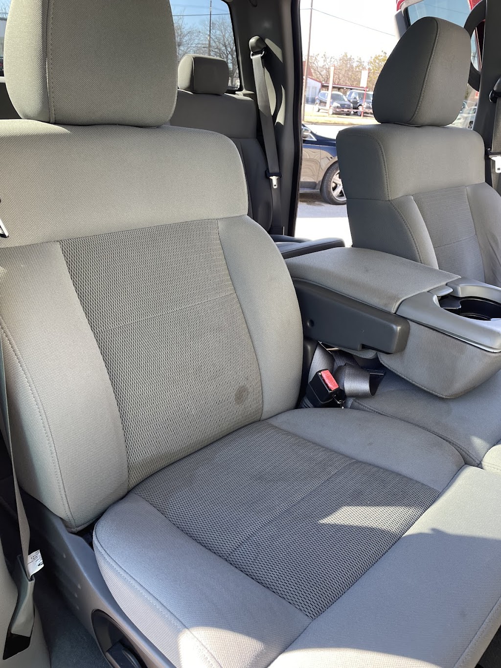 Arnolds Auto Upholstery | 903 S McDonald St, McKinney, TX 75069, USA | Phone: (972) 548-0551