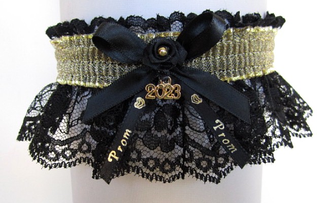 Custom Accessories Garters LLC | 218 Box, Theresa, WI 53091, USA | Phone: (920) 488-2082