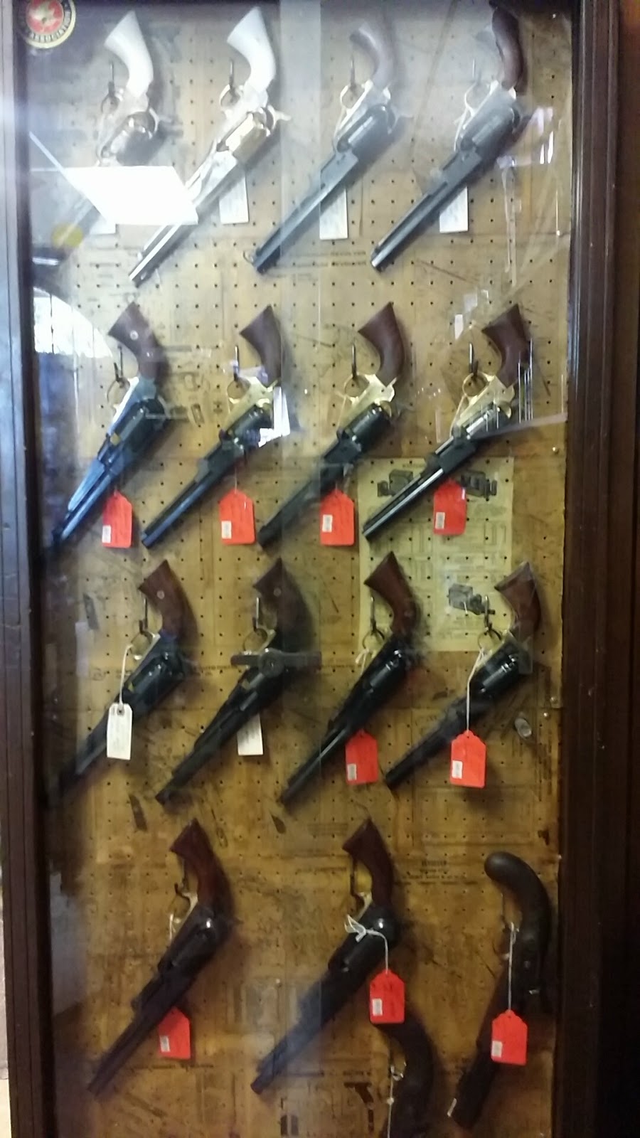 Castello Gun Shop | 2279 Lincoln Ave, San Jose, CA 95125, USA | Phone: (408) 264-6212