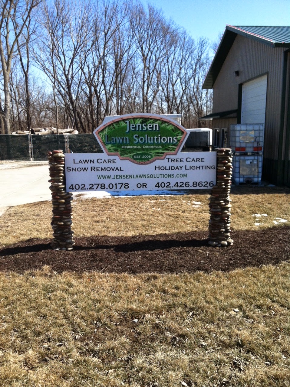 Jensen Lawn Solutions | 524 S 10th St, Blair, NE 68008, USA | Phone: (402) 426-8626