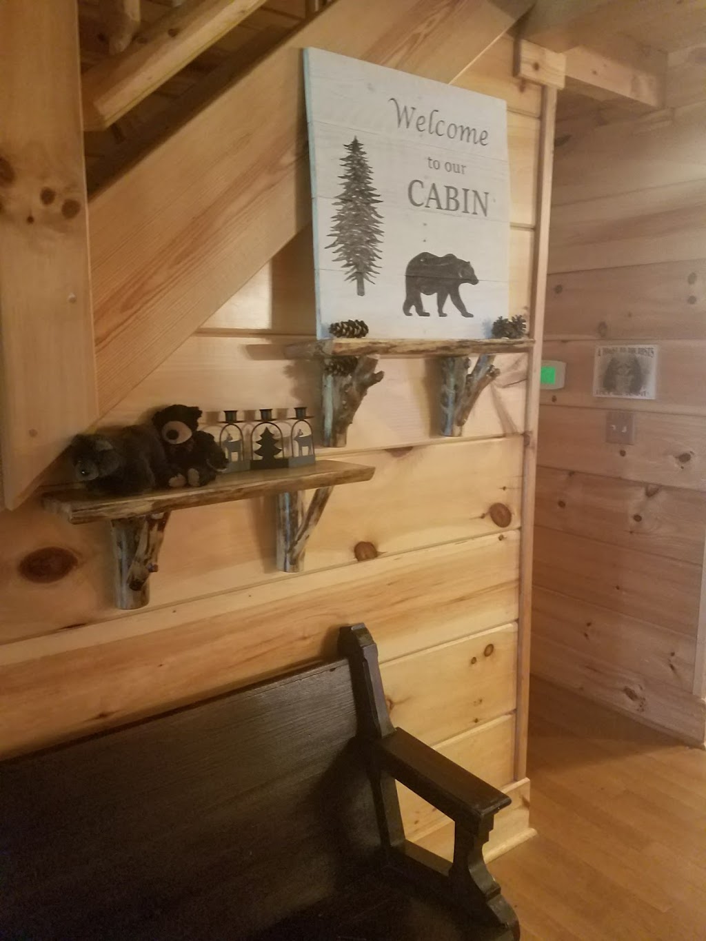 Black Bear Hideaway | 11768 Woodland Ridge Rd, Rockbridge, OH 43149 | Phone: (614) 352-9495