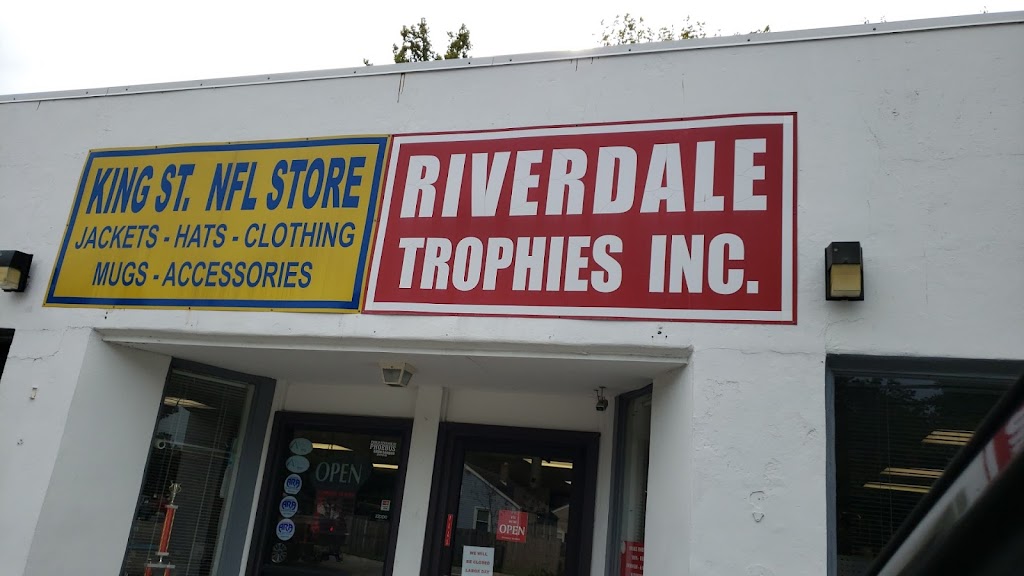 Riverdale Trophies Inc | 1333 N King St, Hampton, VA 23669, USA | Phone: (757) 728-0300
