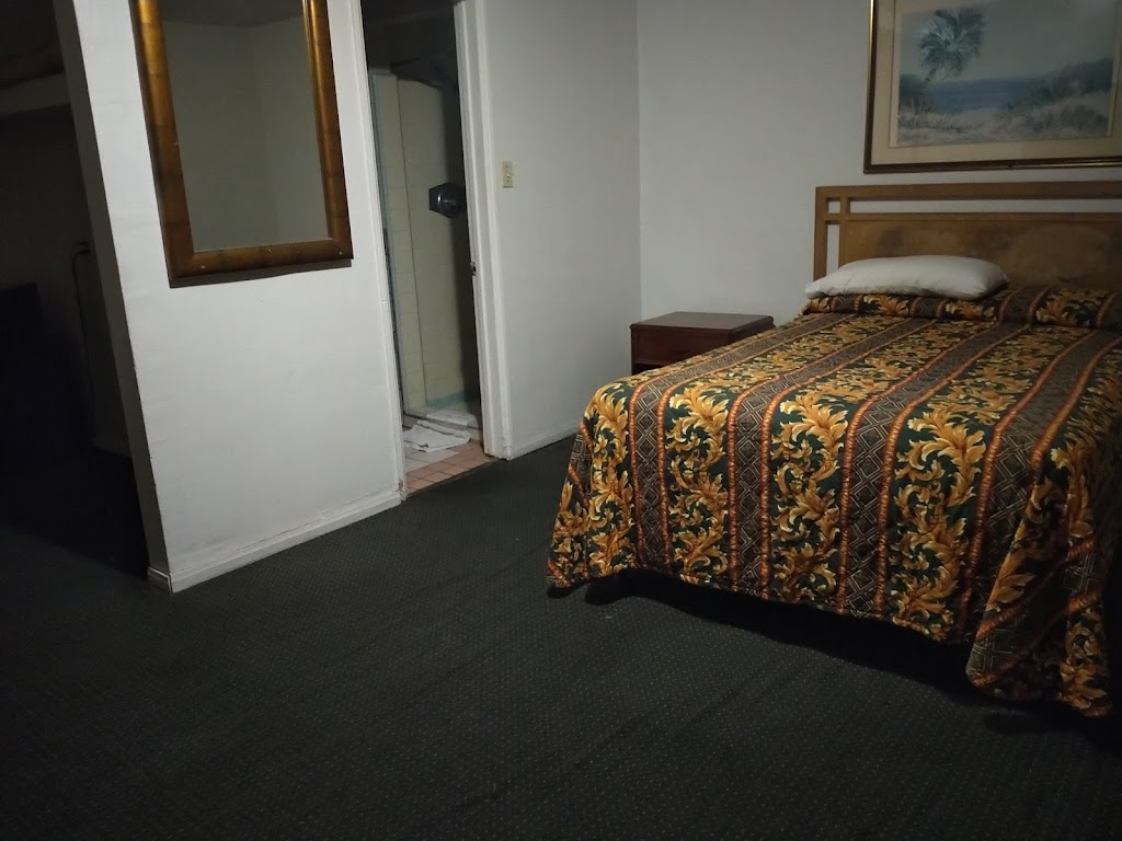 Bixby Knolls Motel | 4045 Long Beach Blvd, Long Beach, CA 90807, USA | Phone: (562) 997-0606