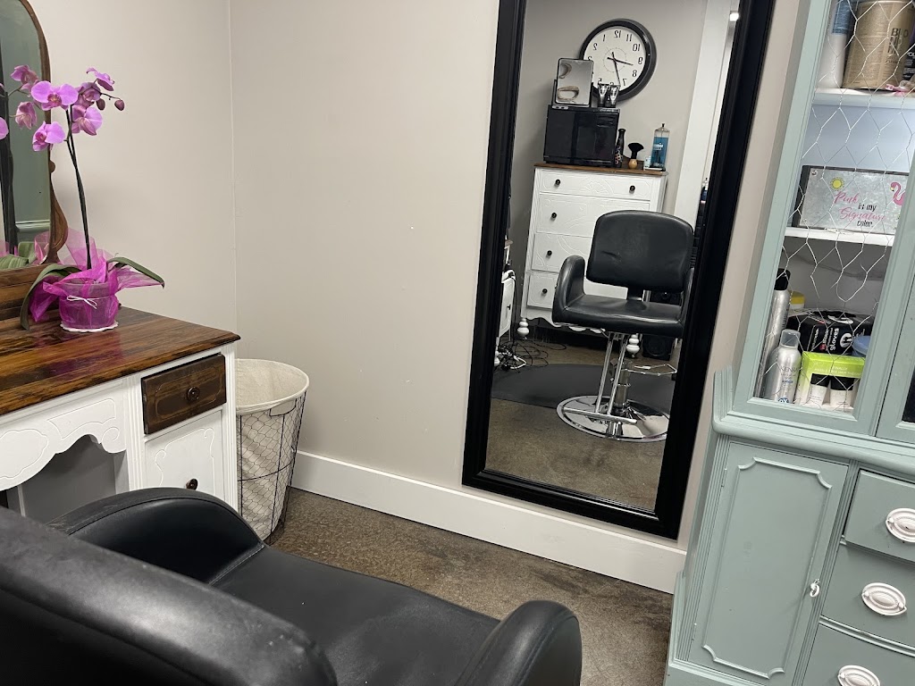 Signature Ridge Salon | 322 High Ridge Rd, Mt Airy, NC 27030, USA | Phone: (704) 258-7741