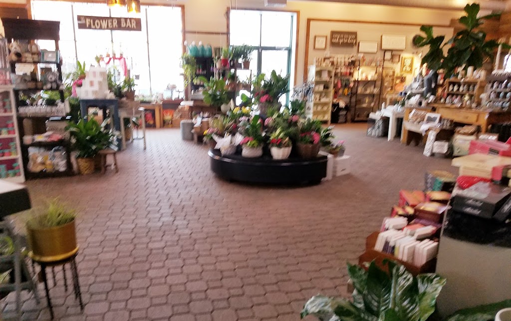 Lakes Floral, Gift & Garden | 508 Lake St S, Forest Lake, MN 55025, USA | Phone: (651) 464-2134