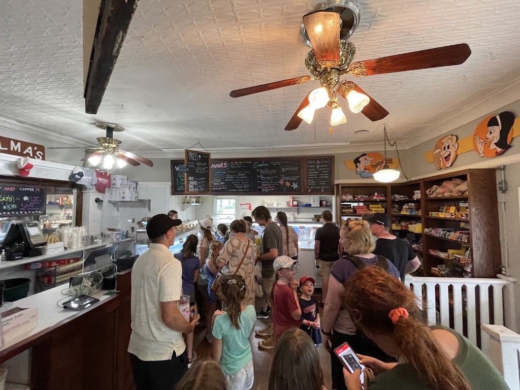 Selma’s Ice Cream Parlor | 3419 St Croix Trail S, Afton, MN 55001, USA | Phone: (651) 436-5131