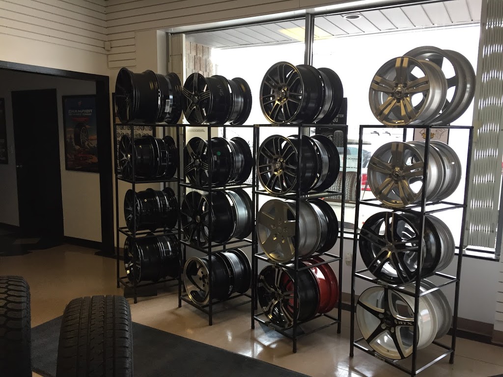 Action Wheel & Tire | 3178 Walker Rd, Windsor, ON N8W 3R5, Canada | Phone: (519) 972-3131