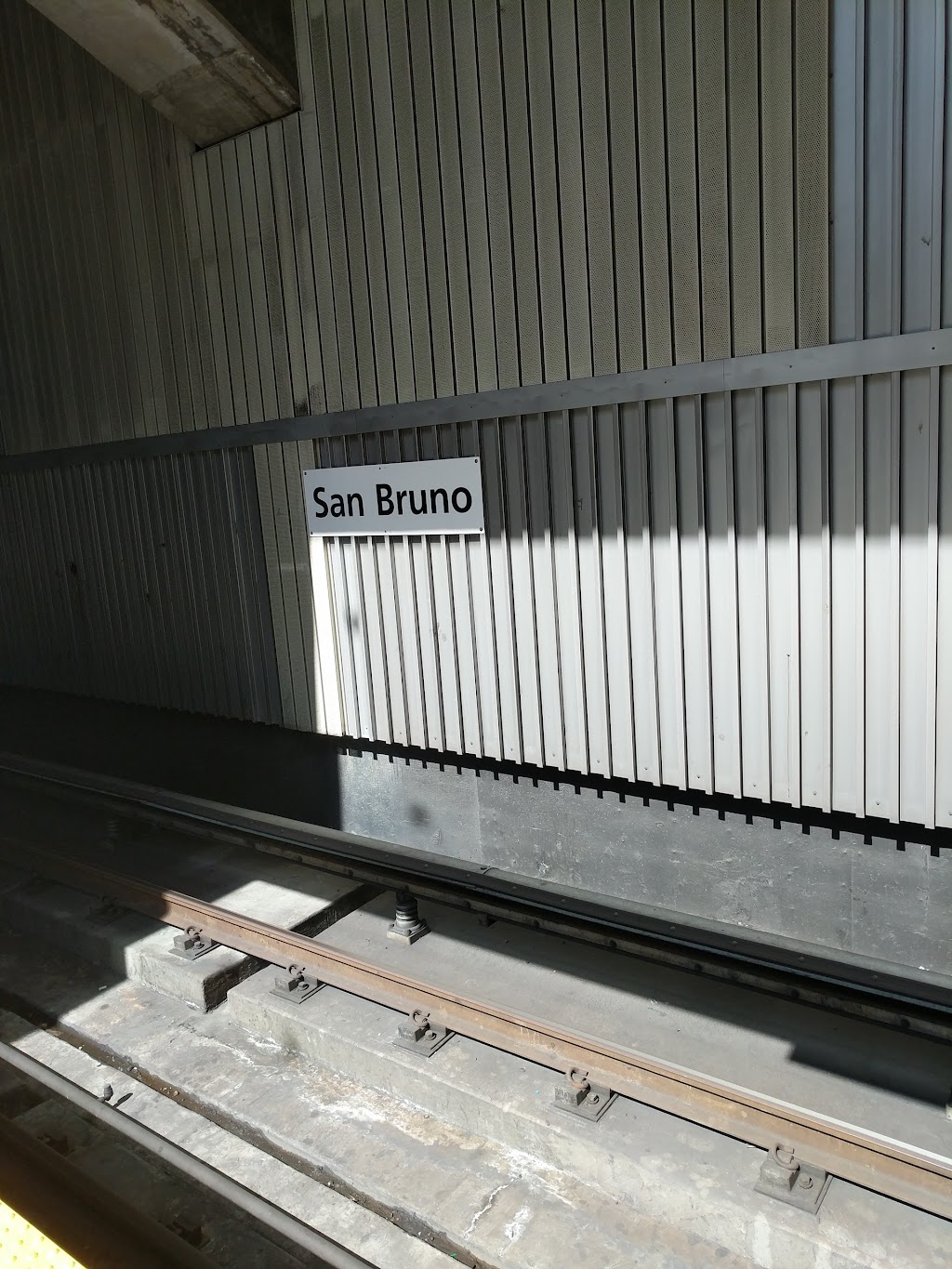 BikeLink eLockers: San Bruno BART | 1151 Huntington Ave, San Bruno, CA 94066, USA | Phone: (888) 540-0546