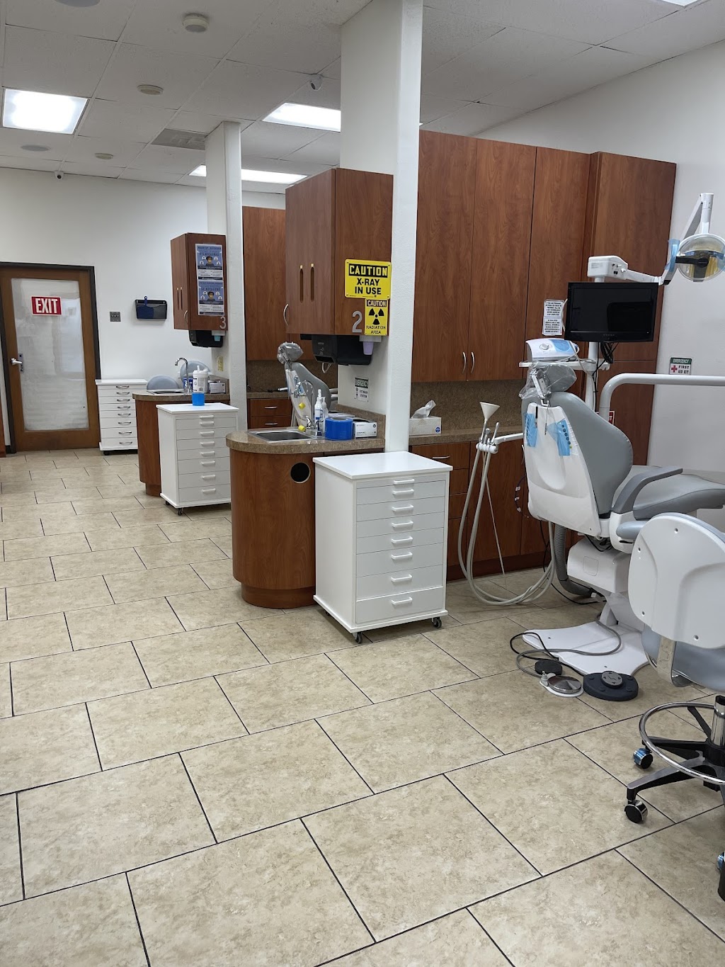 Arlington Family Dental Office | 6160 Arlington Ave, Riverside, CA 92506, USA | Phone: (951) 637-0013