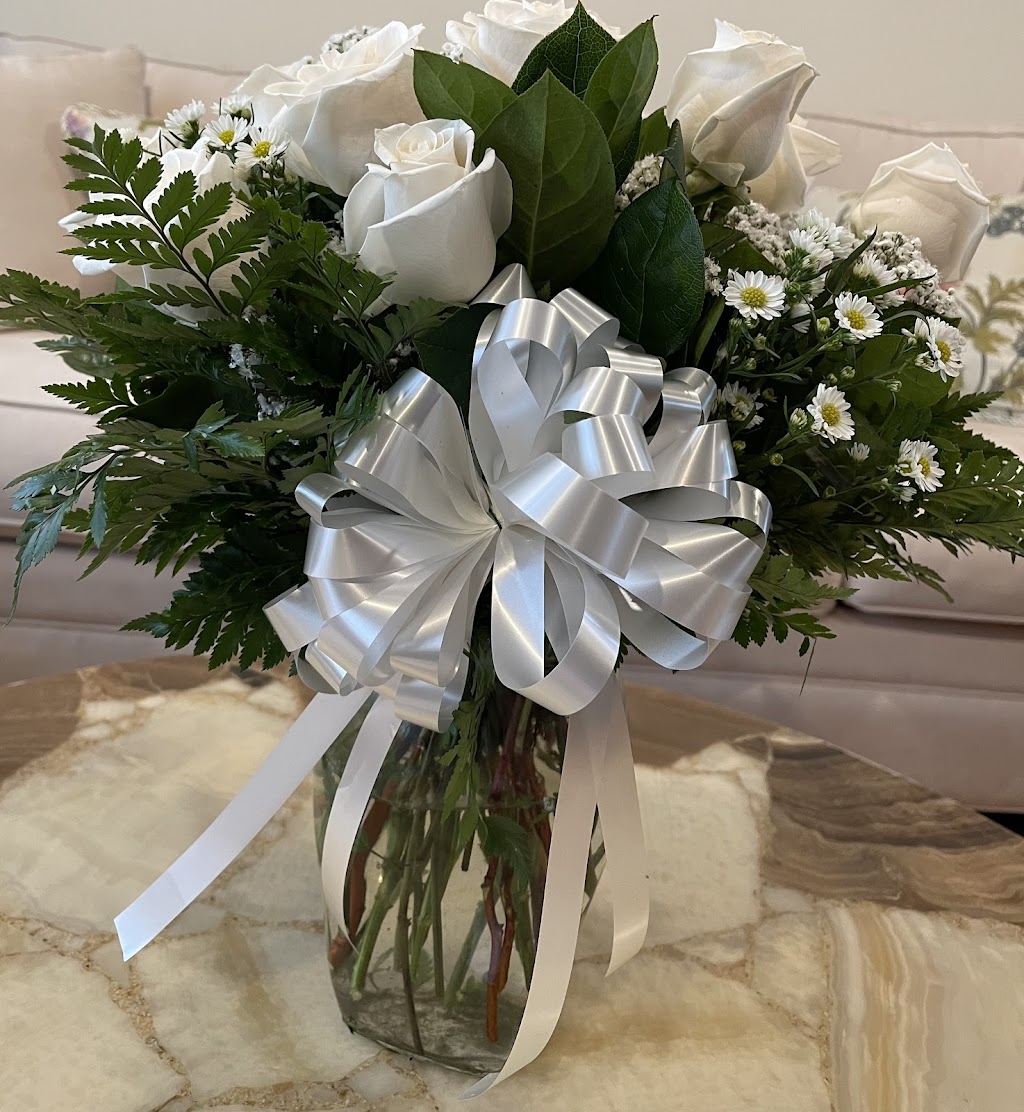 East Meadow Florist | 577 E Meadow Ave, East Meadow, NY 11554, USA | Phone: (516) 794-0020