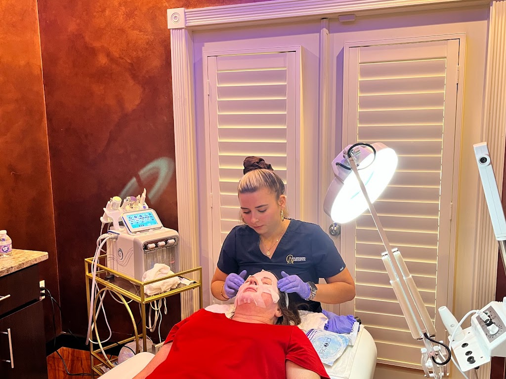 Goldfingers Aesthetics Lady Lake / Villages | 8550 NE 138th Ln Bldg 600, Lady Lake, FL 32159, USA | Phone: (352) 707-0707