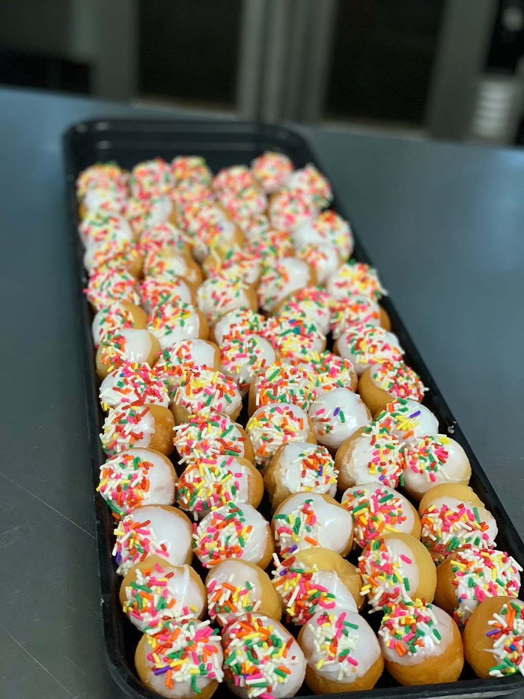 Snowflake Donuts & Kolaches | 1685 River Rd #100, Boerne, TX 78006, USA | Phone: (830) 331-2059