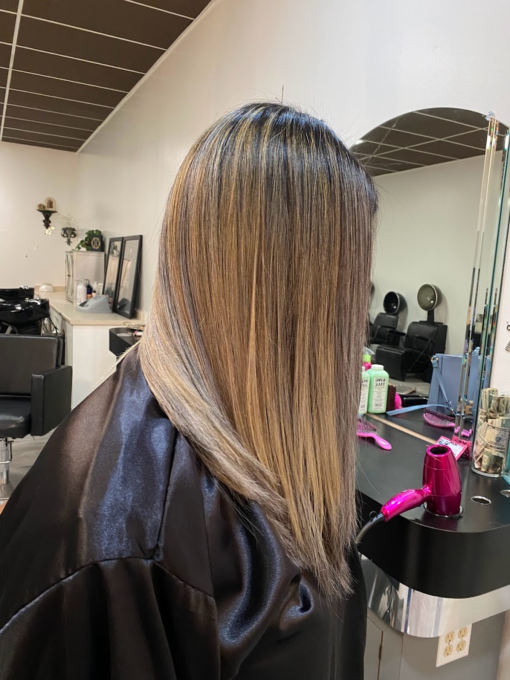 Unique Hair Studio | 32360 TX-249 #170, Pinehurst, TX 77362, USA | Phone: (832) 398-8965