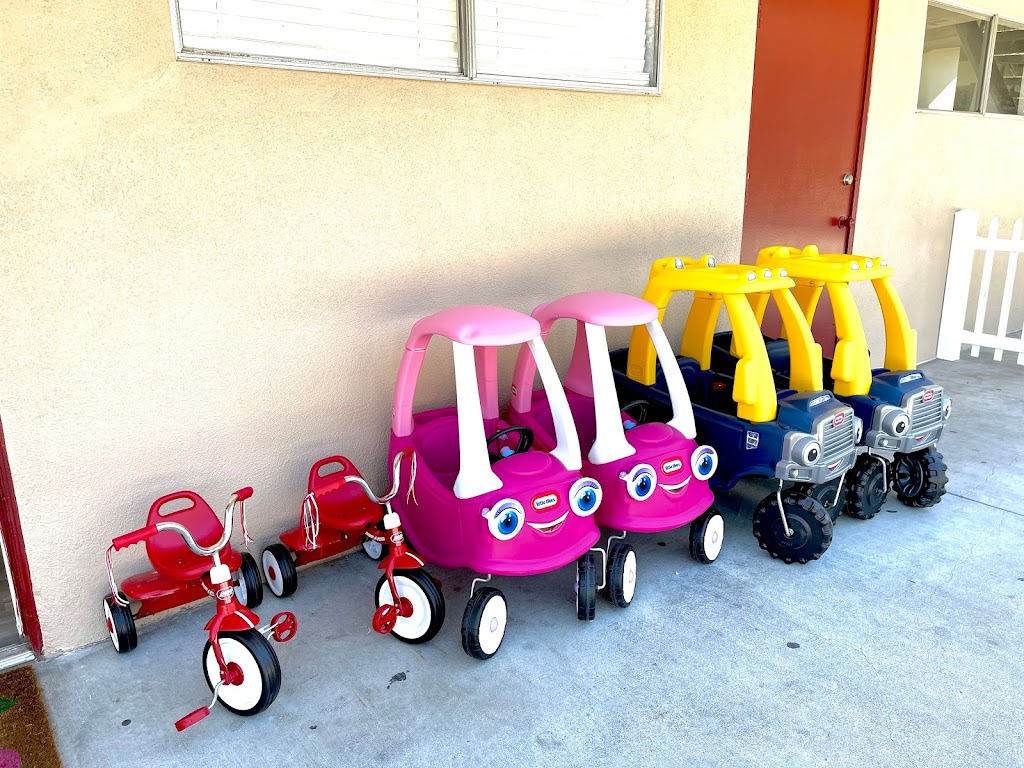 Woodlake Montessori Preschool & Infant Care | 23363 Burbank Blvd, Woodland Hills, CA 91367, USA | Phone: (818) 835-9595