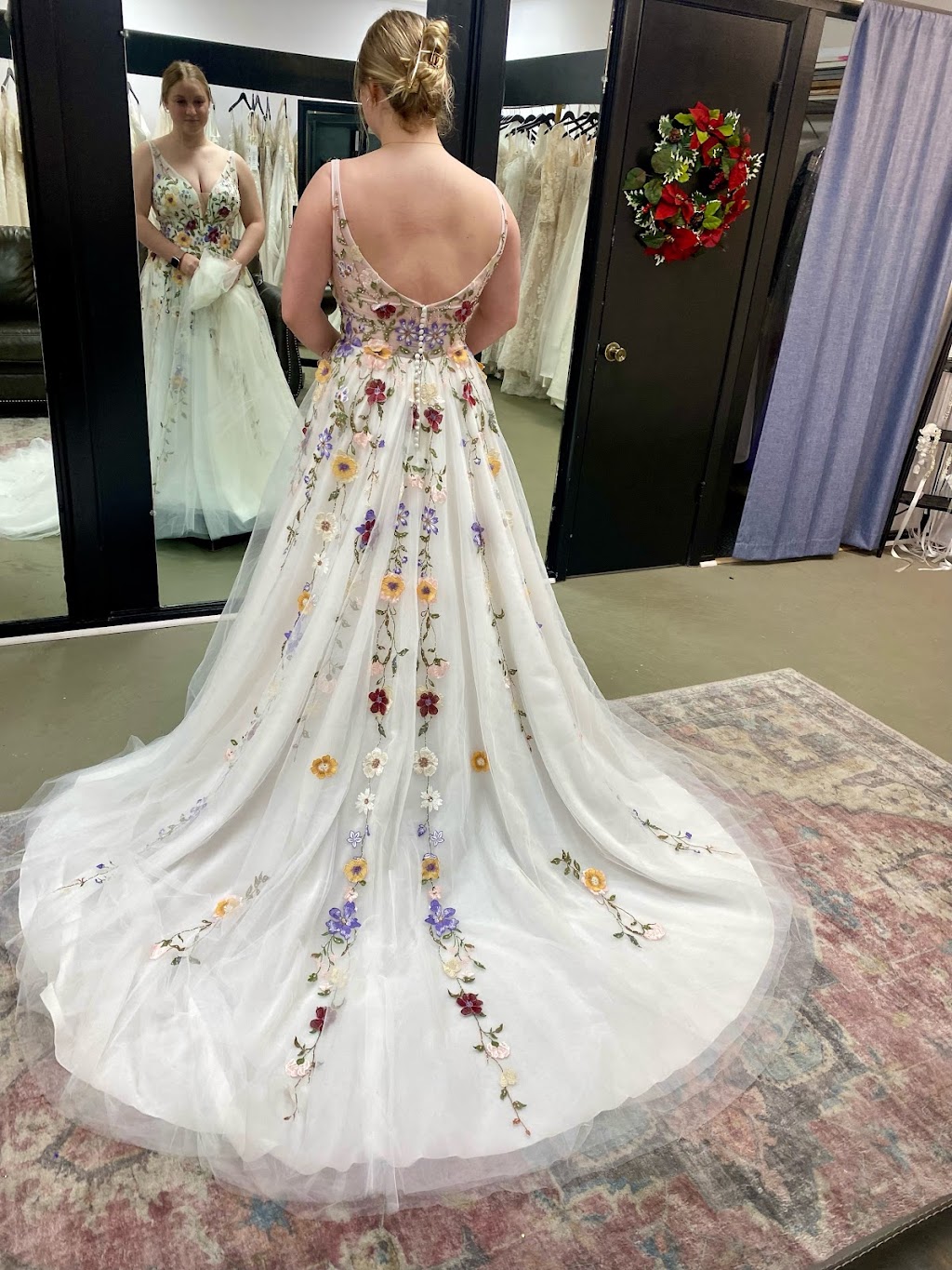 Chez Lilli Bridal | 6114 W Park Ave, Houma, LA 70364, USA | Phone: (985) 868-3874