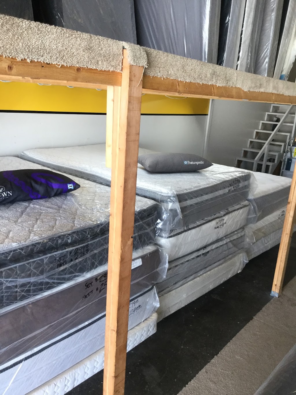 Mattress Clearance Center LLC | 9632 Katy Dr D-3, Hudson, FL 34667, USA | Phone: (727) 495-3623