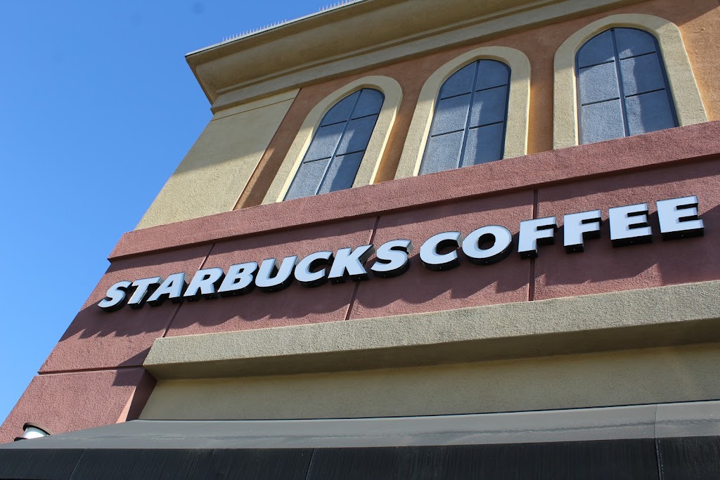 Starbucks | 28050 Hasley Canyon Rd, Castaic, CA 91384, USA | Phone: (661) 607-0395