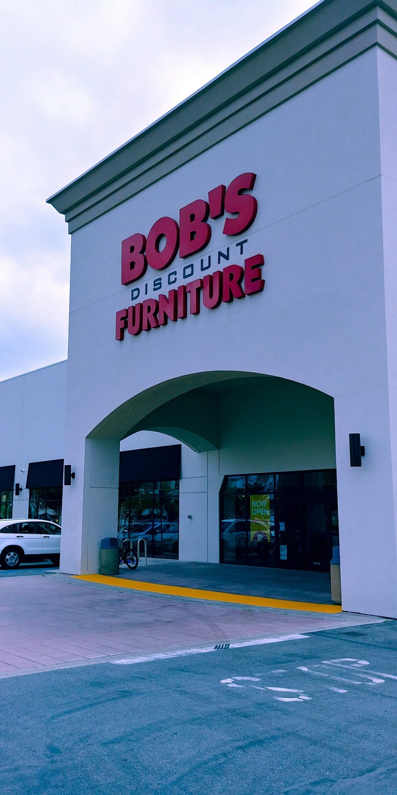 Bob’s Discount Furniture and Mattress Store | 16242 Beach Blvd, Huntington Beach, CA 92647, USA | Phone: (657) 250-7881