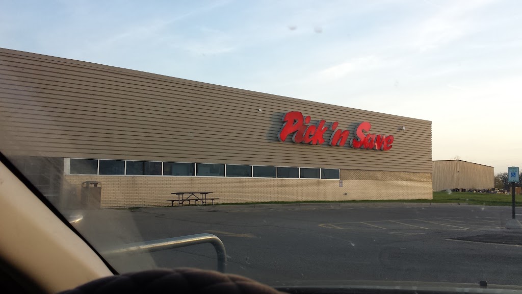 Pick n Save | 210 Dix St, Columbus, WI 53925, USA | Phone: (920) 623-2205