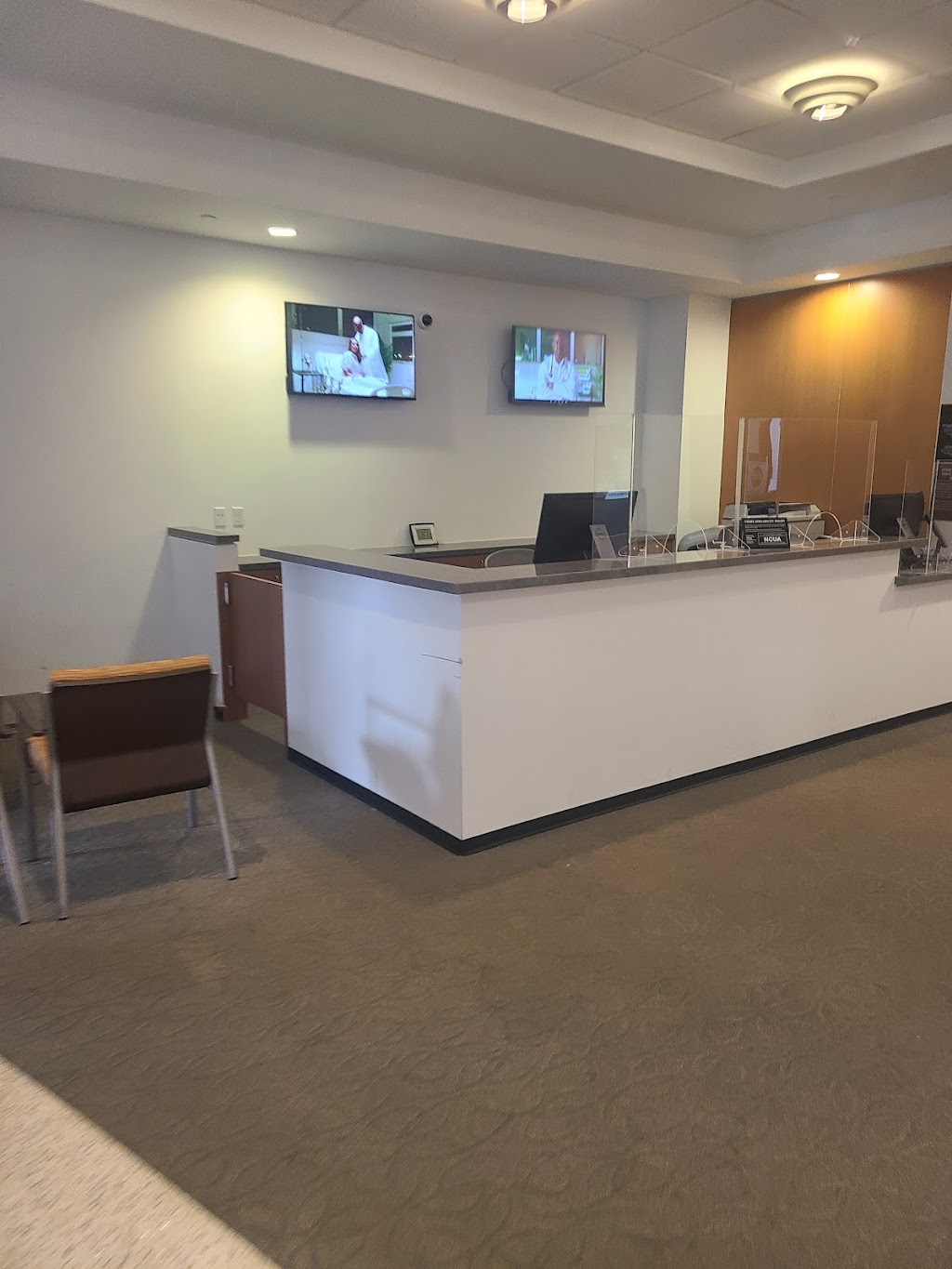 LA Healthcare FCU | Lobby, 1245 Wilshire Blvd, Los Angeles, CA 90017, USA | Phone: (213) 748-4788