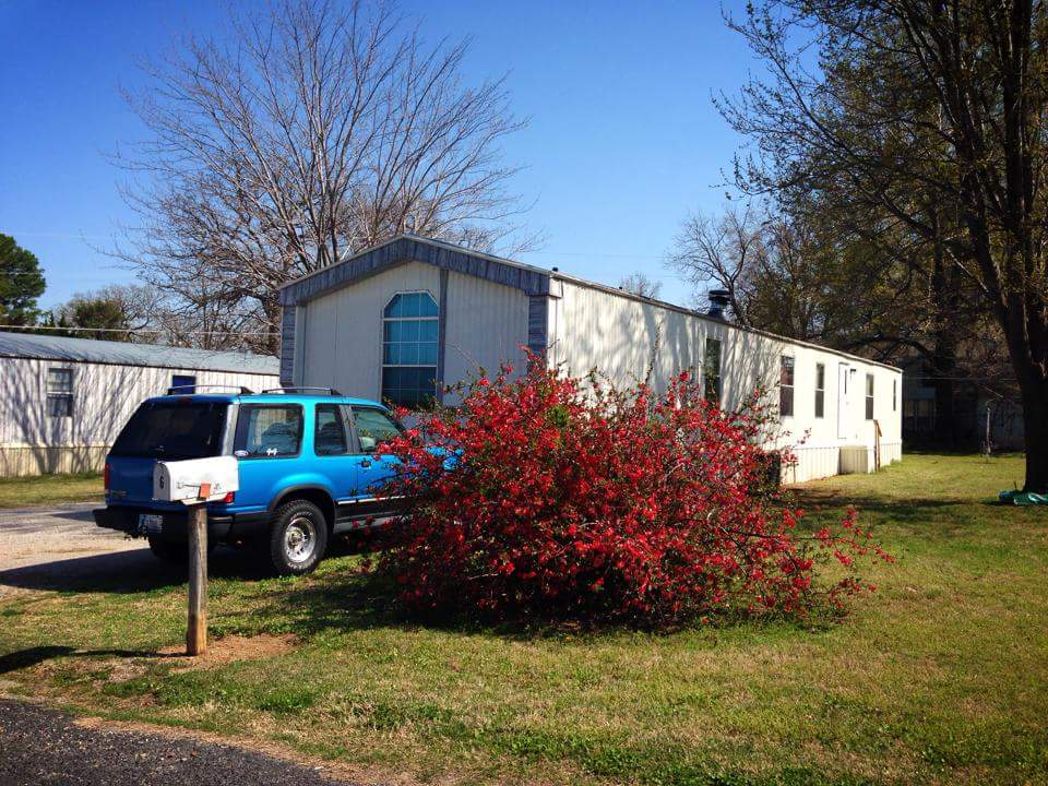 Oaks Mobile Home Park | 500 N Dorothy Ave, Claremore, OK 74017, USA | Phone: (918) 341-5779