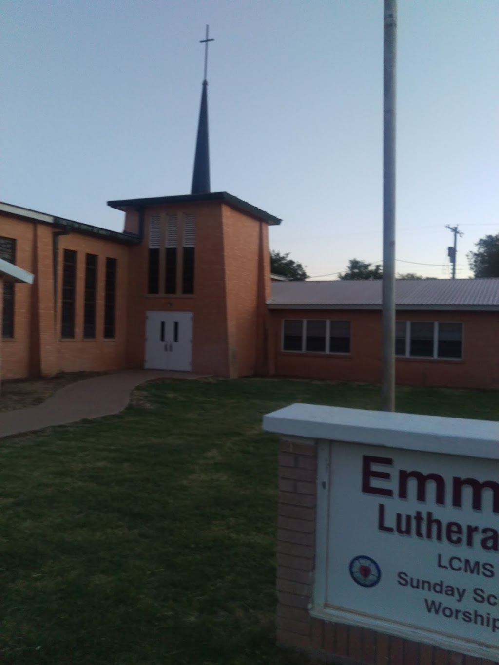 Emmanuel Lutheran Church | 409 W 3rd St, Littlefield, TX 79339, USA | Phone: (806) 385-7435