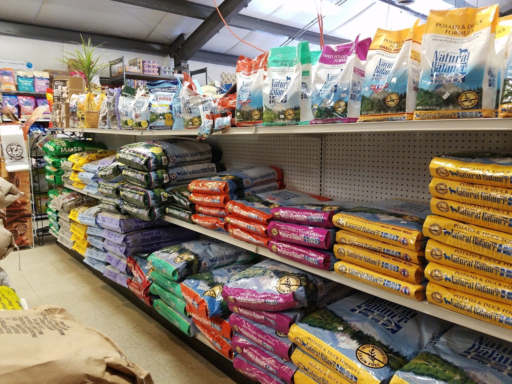 Grosse Ile Pet & Garden Center | 8943 Macomb St, Grosse Ile Township, MI 48138, USA | Phone: (734) 675-1671