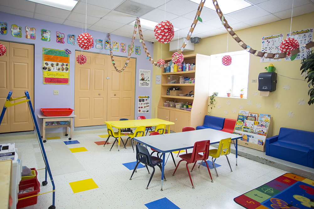 Little Hands Learning Center Academy | 10126 S Western Ave, Chicago, IL 60643, USA | Phone: (773) 445-1900