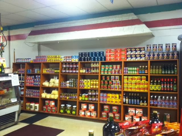 Ferraras Market | 20 W Central St, Franklin, MA 02038, USA | Phone: (508) 520-4621