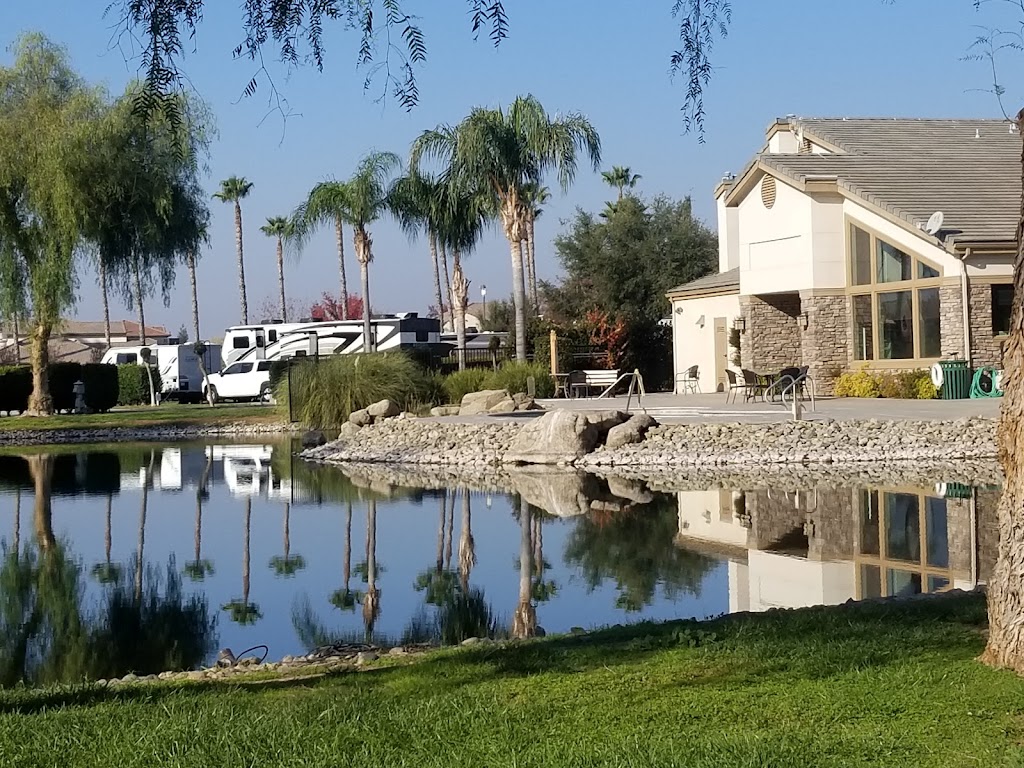 Lakes RV & Golf Resort | 5001 E Robertson Blvd, Chowchilla, CA 93610, USA | Phone: (559) 665-6980