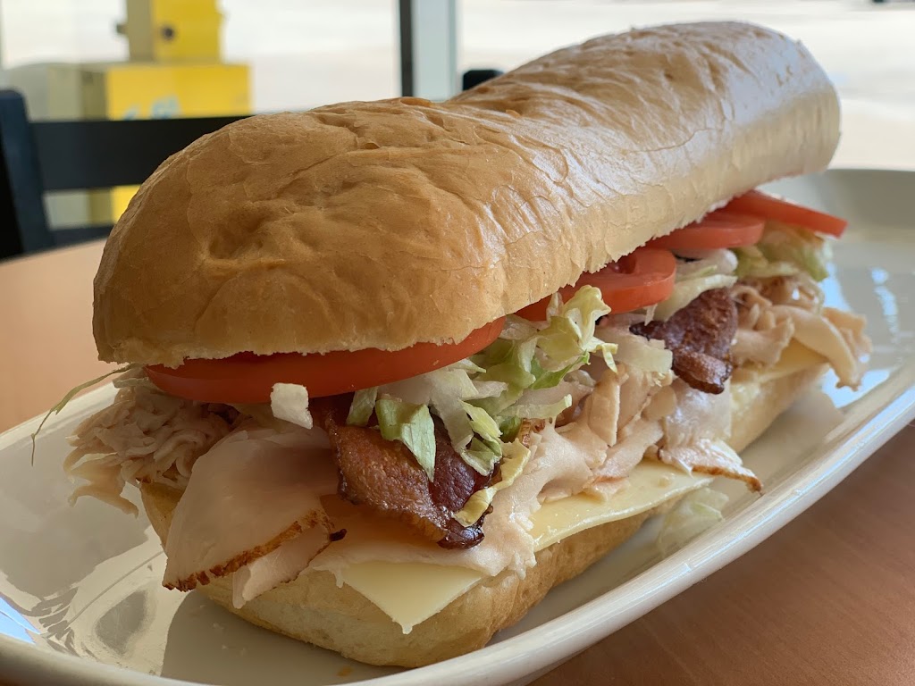 Elm Grove subs | 8 Elm Terrace Shopping Center, Wheeling, WV 26003, USA | Phone: (304) 830-5416